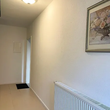 Easy To Dusseldorf Messe And Airport, 2 Bedrooms, With Kitchen, Garden アパート ドゥイスブルグ